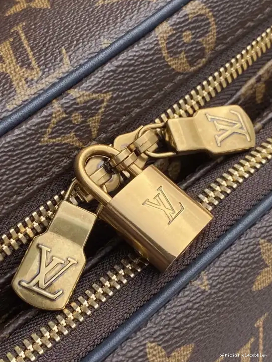 Official oldcobbler LOUIS VUITTON BAG TOILETRY 0626